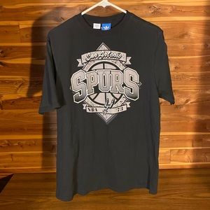 Like new spurs NBA T-shirt adidas